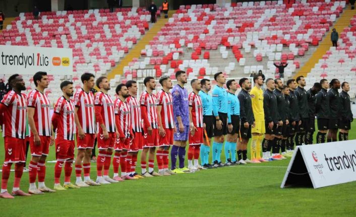 Trendyol 1. Lig: Özbelsan Sivasspor: 1 - Çorum FK: 1