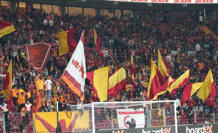 Trendyol Süper Lig: Galatasaray: 1 - Samsunspor: 0 (Maç devam ediyor)