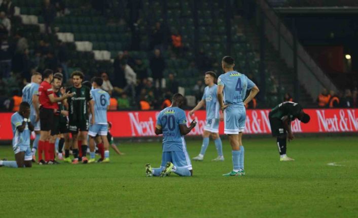 Trendyol Süper Lig: Kocaelispor: 0 - Kasımpaşa: 0 (Maç sonucu)