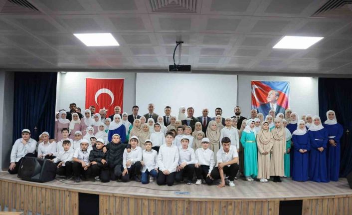 Üç aylar programında Ahıska Türkleri ve protokol bir araya geldi