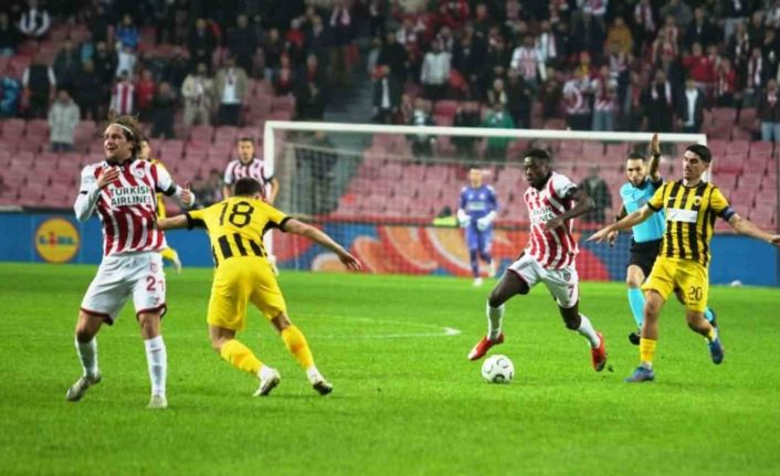 UEFA Konferans Ligi: Samsunspor: 1 - AEK Atina: 0 (Maç devam ediyor)