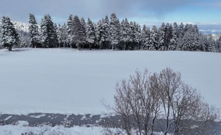 Uludağ’da kar kalınlığı 6 santimetreye geriledi