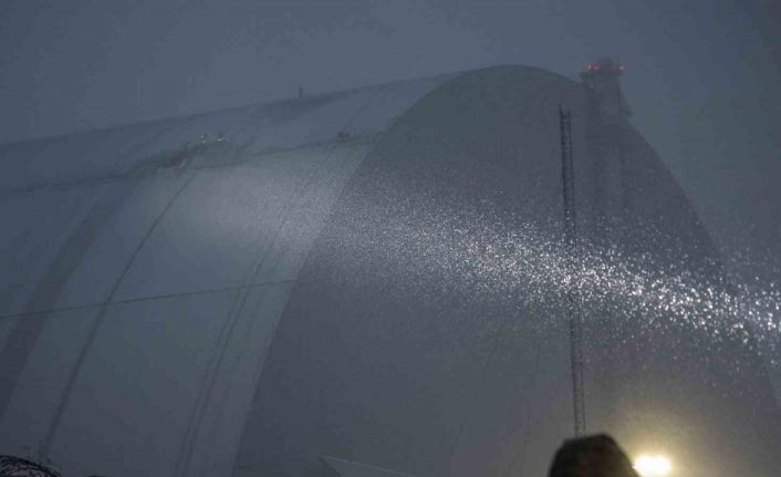 Uluslararası Atom Enerjisi Ajansı: "Çernobil Nükleer Santralinin koruyucu kalkanı, güvenlik işlevini kaybetti"