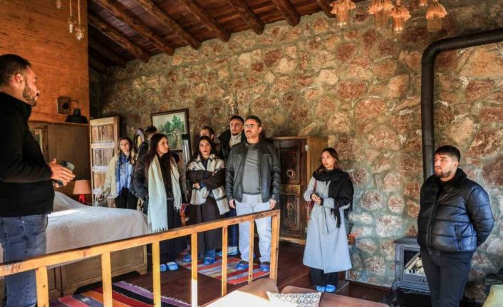 Üniversiteli gençler Sakin Şehir ünvanlı Çameli’yi gezdi