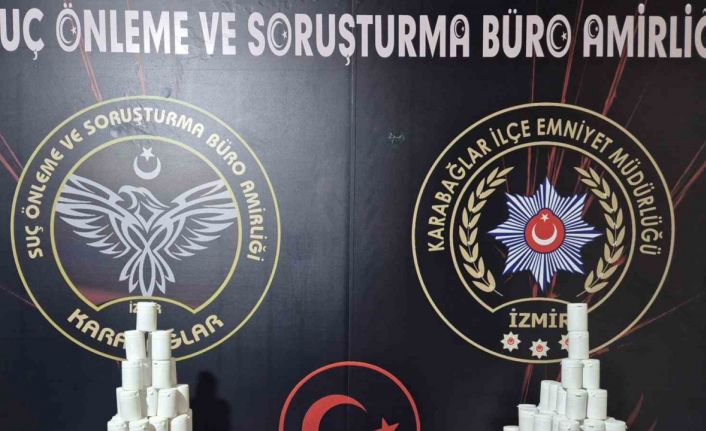 Uyuşturucu taciri sevgililer binlerce hapla yakalandı