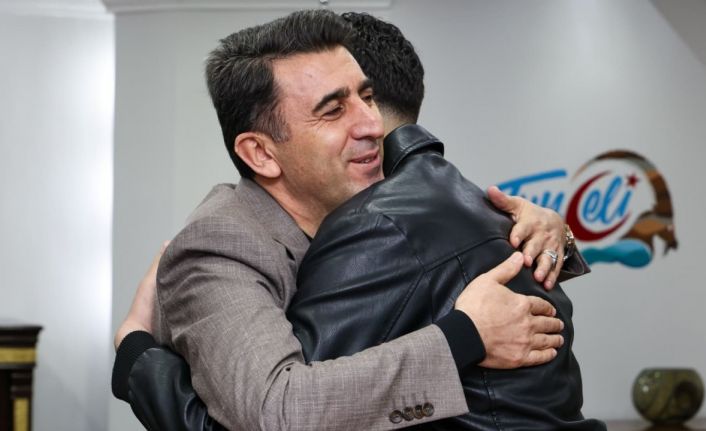 Vali Aygöl’den anlamlı jest