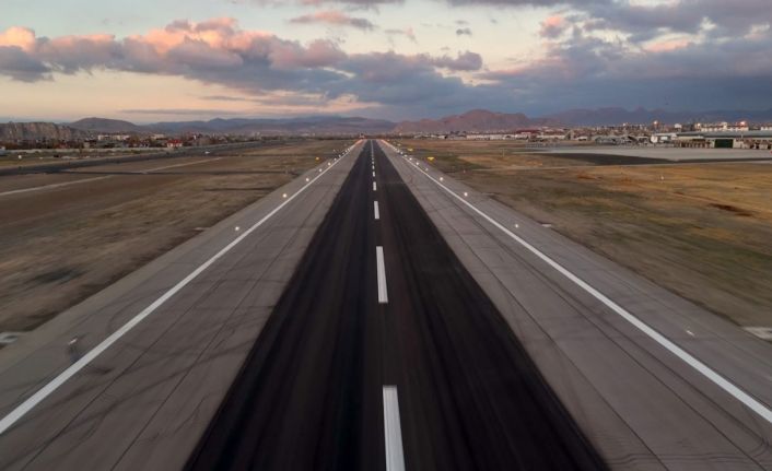 Van Ferit Melen Havalimanı tam kapasiteyle hizmette