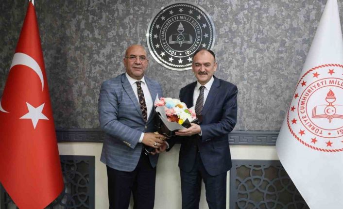 Van İl Millî Eğitim Müdürü Çandıroğlu görevine başladı