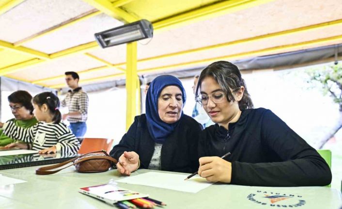 Yaşlı Evleri’nde kuşaklar arası etkileşim atölyesi