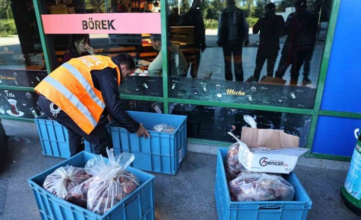 Yolcu otobüsüyle uygunsuz şartlarda taşınan çeyrek ton ete el konuldu