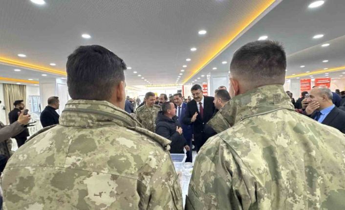 Yüksekova’da şehit aileleri ve gaziler için anlamlı gece