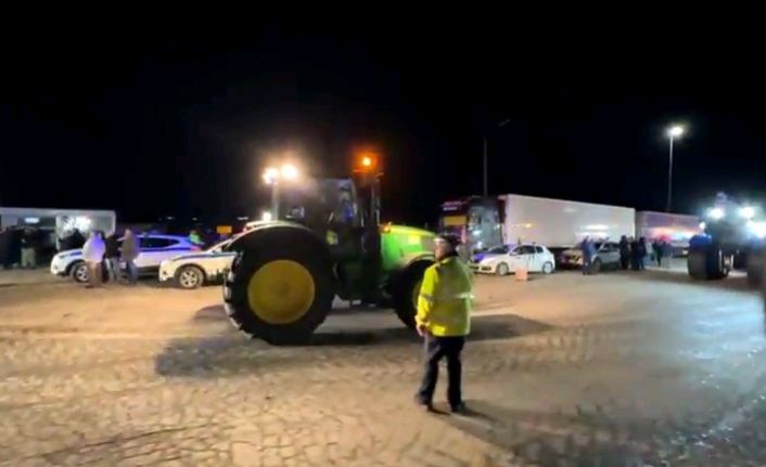 Yunanistan’daki çiftçi eylemi İpsala Sınır Kapısı’nı kapattı