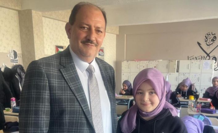 Akşemsettin Kız Anadolu İmam Hatip Lisesi’nde öğrencilere "Tohumlu Kalem" sürprizi