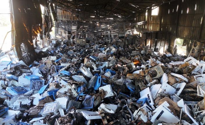 Alanya’da klima deposundaki yangının boyutu gün aydınlanınca ortaya çıktı