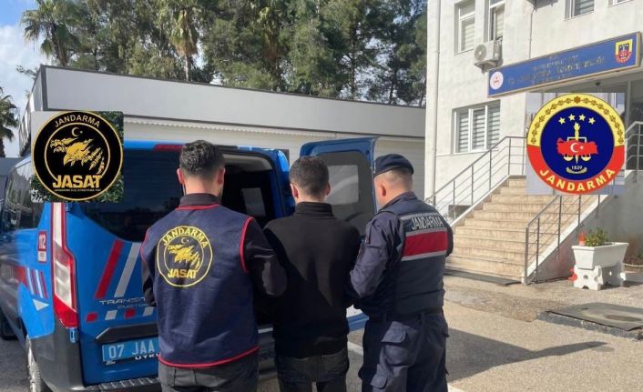 Antalya’da 25 yıl 15 gün kesinleşmiş hapis cezası bulunan firari yakalandı