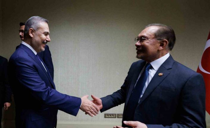 Bakan Fidan, Malezya Başbakanı İbrahim ve Dışişleri Bakanı Hasan ile görüştü