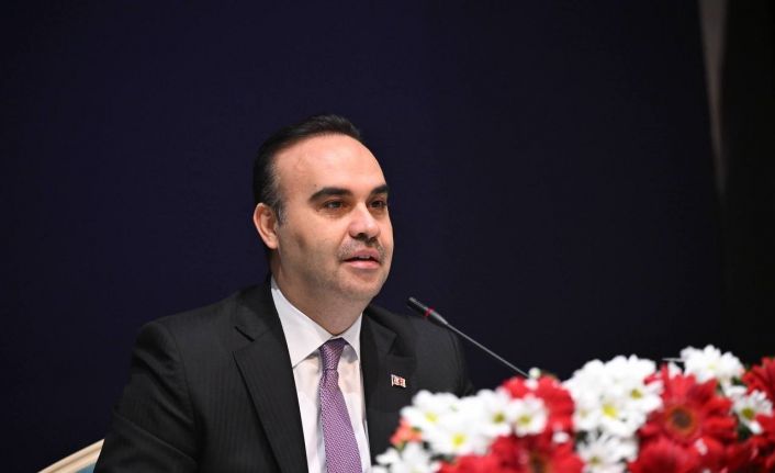 Bakan Kacır: "Ceyhan’da kurduğumuz Endüstri Bölgesini önümüzdeki dönemde entegre kimya sanayii yatırımlarının adresi yapacağız"