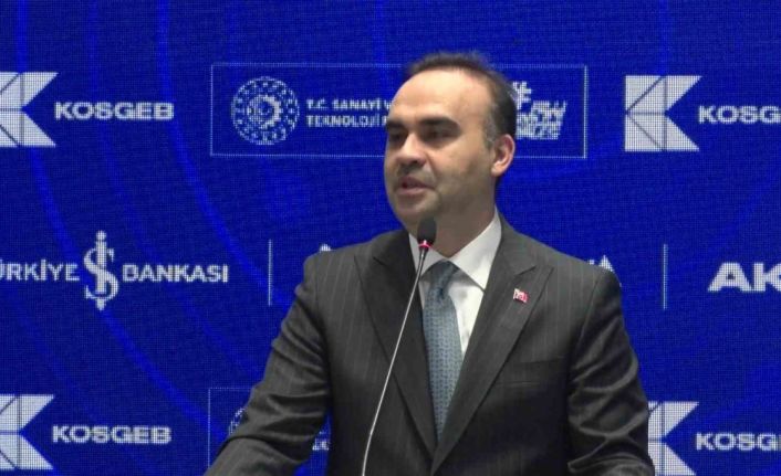 Bakan Kacır: "Etrafı ateş çemberiyle sarılı zor bir coğrafyada yer alan Türkiye, istikrar ve güven adresi olarak fırtınalara göğüs geriyor"