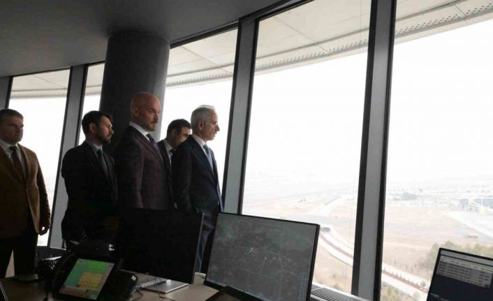 Bakan Uraloğlu: "Toplam 41 bin 52 metrekare inşaat alanına sahip çok sayıda binayı çağın en son teknolojisine uygun olarak inşa ettik"