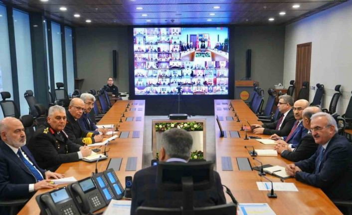 Bakan Yerlikaya, 81 ilin valisi ile çevrim içi Koordinasyon Toplantısı gerçekleştirdi