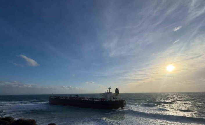 Bozcaada açıklarında karaya oturan tankerin 19 Aralık’ta Akdeniz’de vurulduğu ortaya çıktı