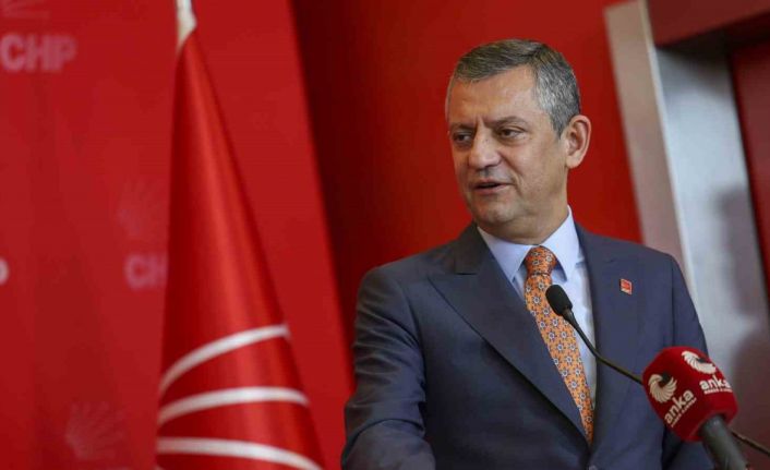 CHP Genel Başkanı Özel ile Saadet Partisi Genel Başkanı Arıkan bir araya geldi