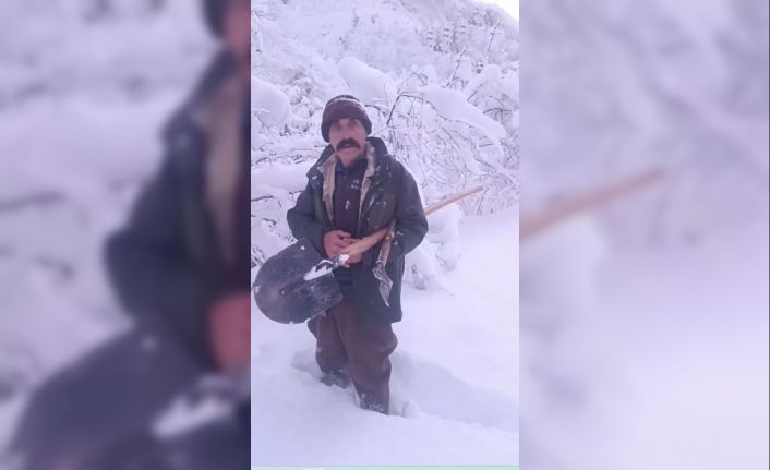 Çobanın yardım çağrısına valilik anında karşılık verdi: Karlı yollar aşılarak hayvanlara yem ulaştırıldı