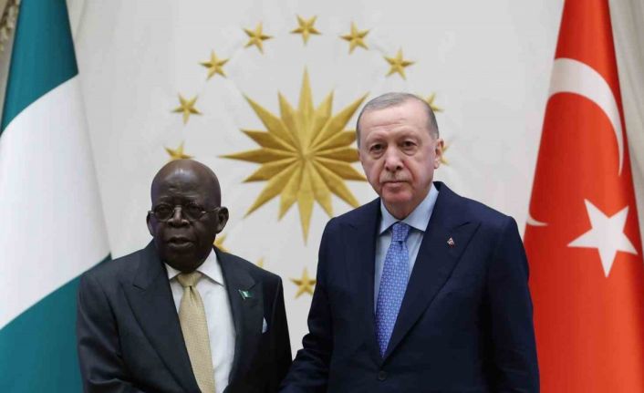 Cumhurbaşkanı Erdoğan, Nijerya Cumhurbaşkanı Tinubu ve beraberindeki heyetle bir araya geldi
