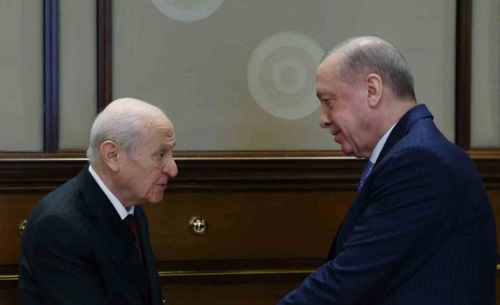 Cumhurbaşkanı Recep Tayyip Erdoğan ile MHP Genel Başkanı Devlet Bahçeli’nin görüşmesi başladı.