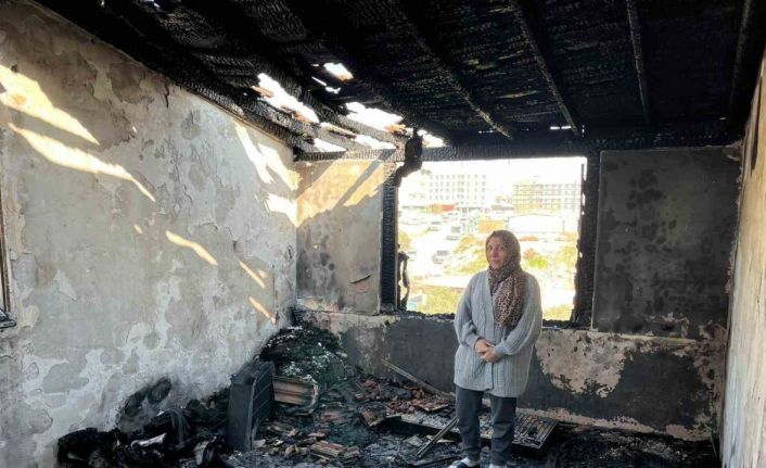 Depremde eşini ve evladını kaybeden kadın, ikinci kez felaketi yaşadığı yangında tüm birikimini ve yuvasını kaybetti