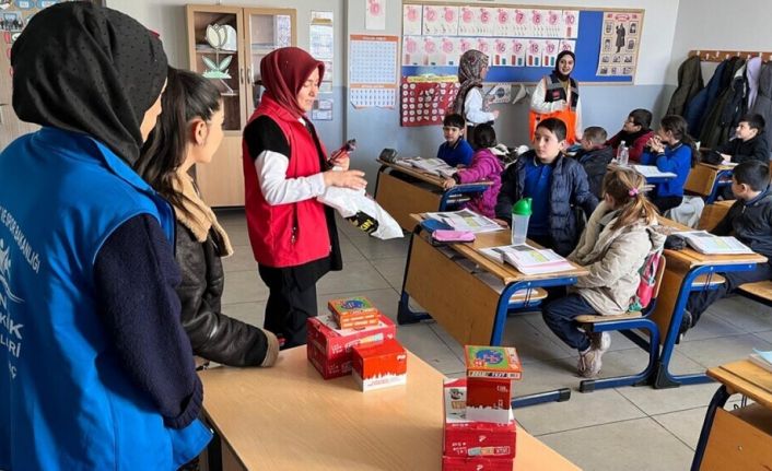 DPÜ Şaphane MYO’dan Gediz’de ’Tutum, Yatırım ve Türk Malları Haftası’ etkinliği