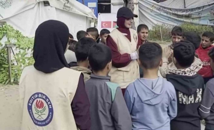 Eğitim-Bir-Sen, kurduğu "Akif İnan Eğitim Çadırı" ile Gazze’ye desteğini destek oluyor
