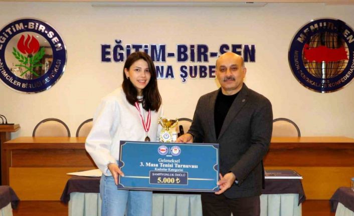 Eğitim-Bir-Sen’den ödüllü 2. Masa Tenisi Turnuvası: Adana’da raketler dostluk için sallandı