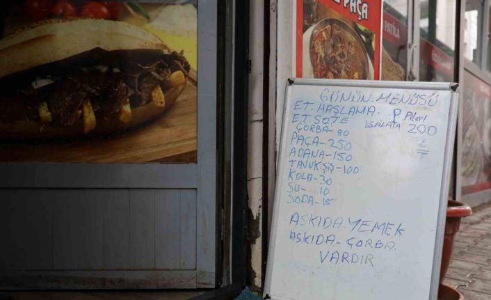 Elazığ’da ’askıda yemek ve çorba’ uygulaması yürek ısıttı