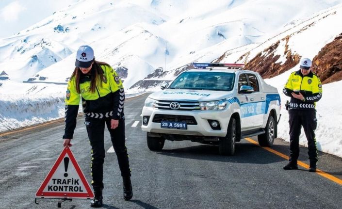 Erzurum’da bir yılda kent merkezinde bin 670 trafik kazası