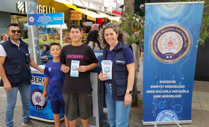 Eskişehir’de 1 yılda 65 bin 82 vatandaş siber suçlarla ilgili bilgilendirildi