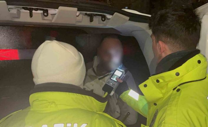 Eskişehir’de 5 gündür polisten kaçan aracın alkollü sürücüsüne 75 bin TL ceza