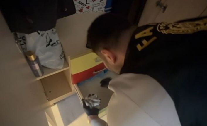 Fatih’te gündüz vakti bir eve ateş açıldı: Uyuşturucu ve silahla yakalanan şahıs tutuklandı