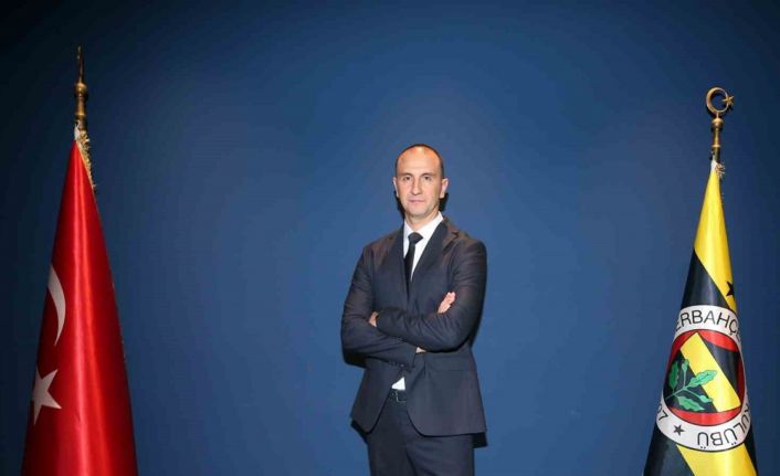 Fenerbahçe Medicana’da Başantrenör Taner Atik için imza töreni düzenlendi