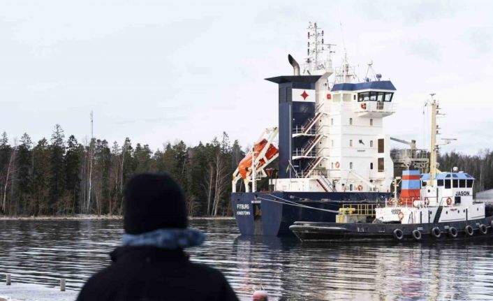 Finlandiya, Baltık Denizi’nde iletişim kablolarına sabotaj şüphesiyle bir gemiye el koydu