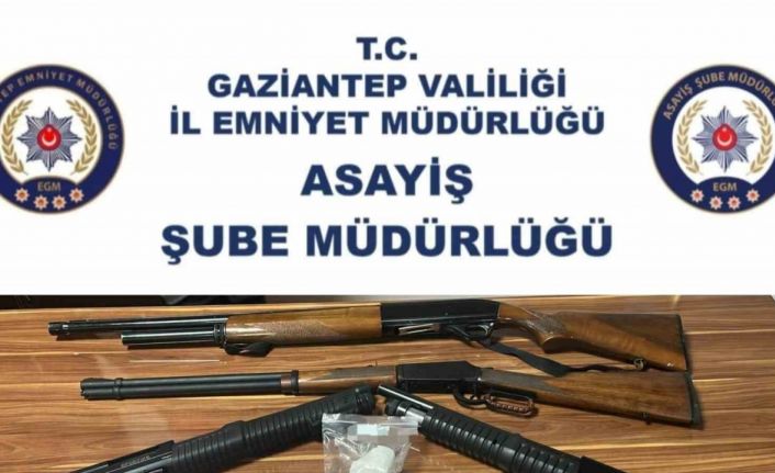 Gaziantep’te 4 adet ruhsatsız tüfek ile uyuşturucu madde ele geçirildi: 4 gözaltı
