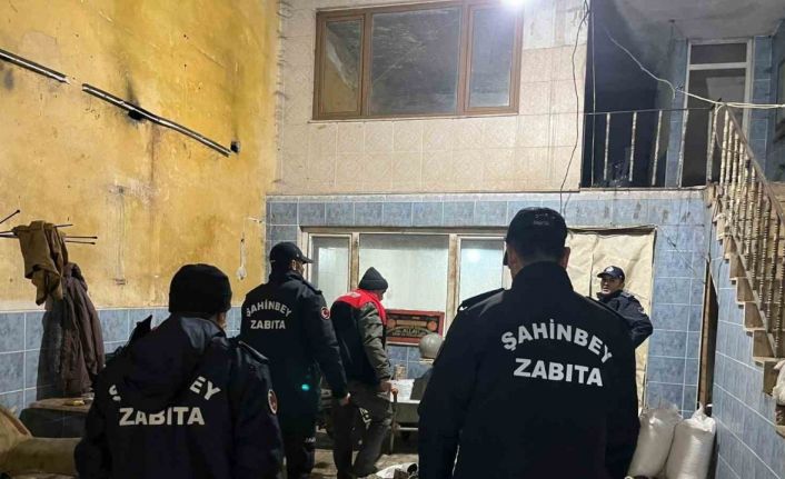 Gaziantep’te bin 300 kilo sağlıksız sakatat ele geçirildi, iş yeri kapatıldı