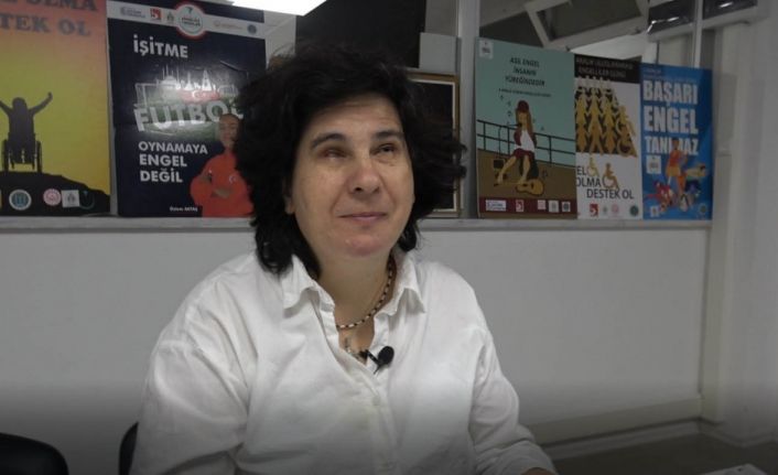 Görme engelli 3 çocuk annesi Çiler Kocaman’ın ’Braille’ alfabesiyle okuma azmi