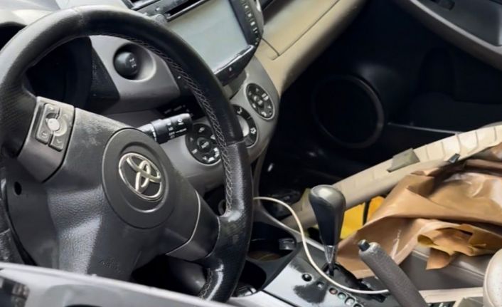 İHA muhabiri görüntüledi: Elif Kumal’ın aracında dikkat çeken şüpheli detaylar