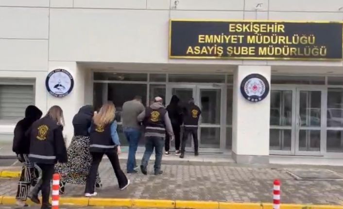 İzmir’deki 1 milyon 500 bin TL’lik hırsızlığın 4 şüphelisi Eskişehir’de yakalandı