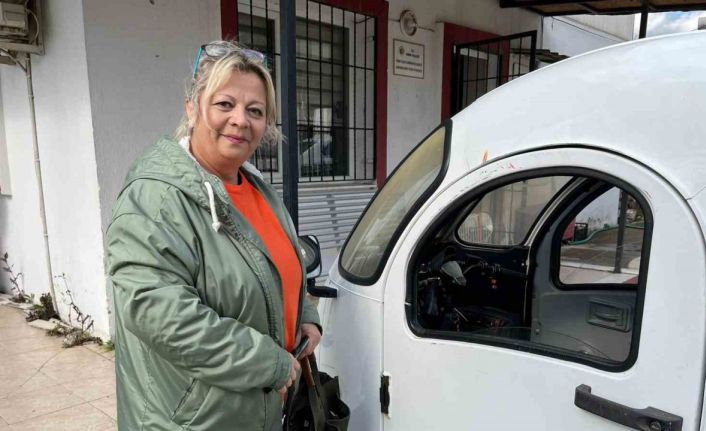 İzmir’in sıra dışı muhtarı: Babasının vasiyetini dinledi, köyün ’Tek Kraliçe’si oldu