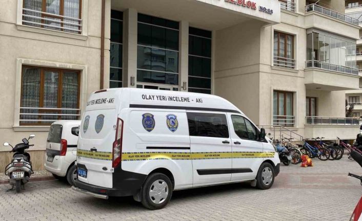 Karısını öldüren zanlı: "Keşke ben ölseydim, ne yapsam telafisi olmuyor artık"