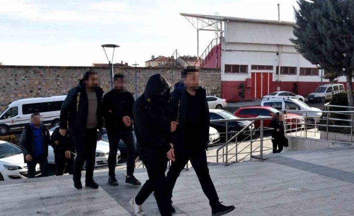 Kendini polis olarak tanıtıp dolandırıcılık yapan 6 şüpheli tutuklandı