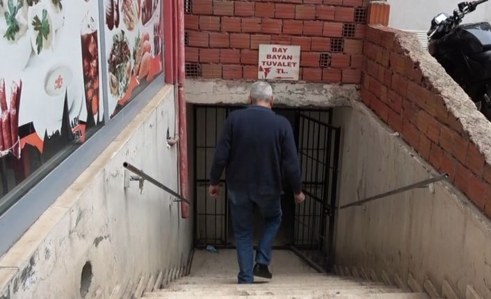 Kilis’te tuvalet mağduriyeti yaşayan vatandaşlar belediyeden çözüm bekliyor