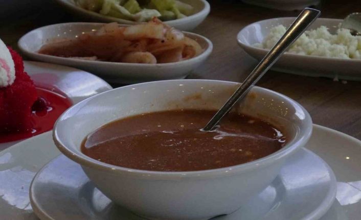 Kış aylarının doğal antibiyotiği tarhana çorbası yoğun talep görüyor